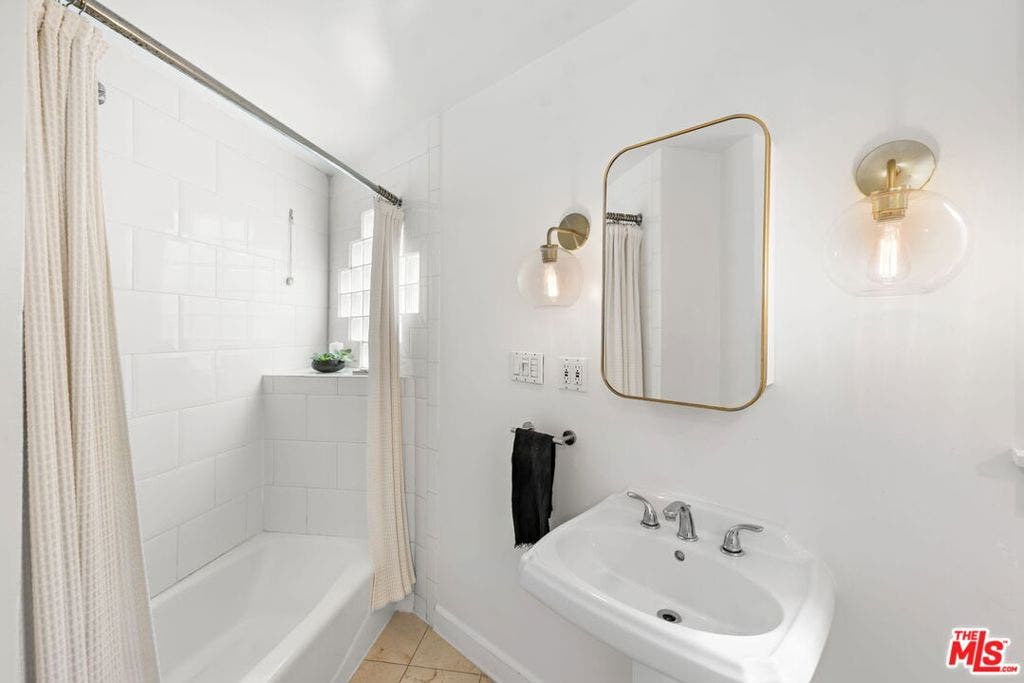 308 Windward Avenue, Venice, CA 90291