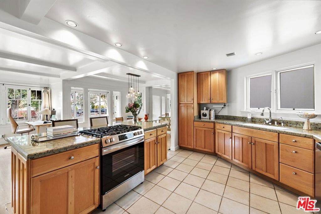 308 Windward Avenue, Venice, CA 90291