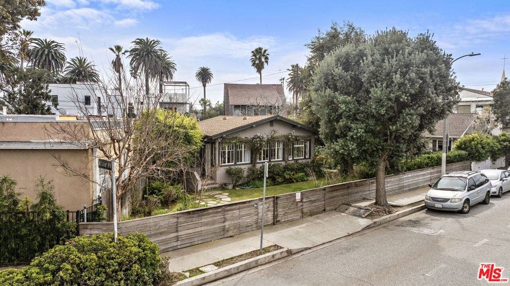308 Windward Avenue, Venice, CA 90291