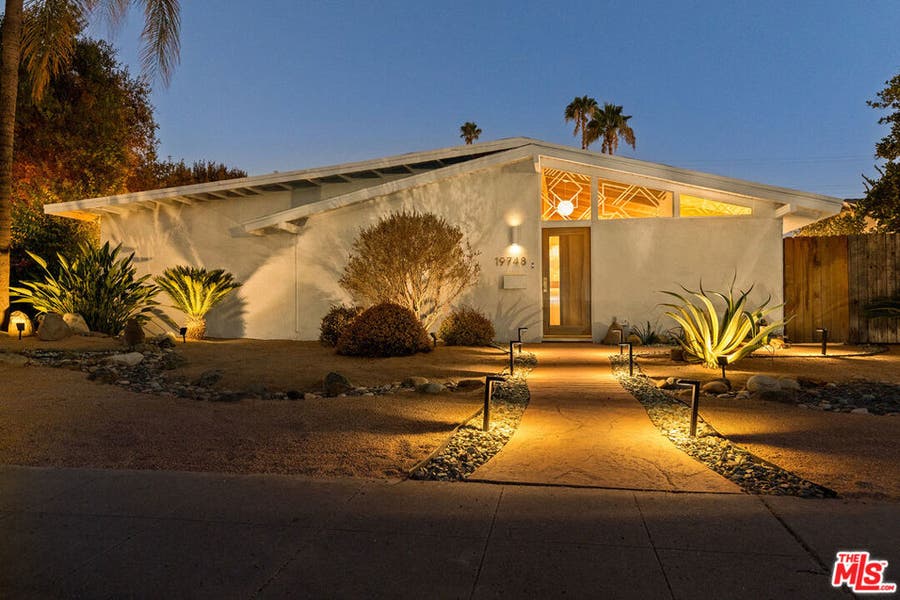 Property photo for 19748 Victory Boulevard, Los Angeles, CA