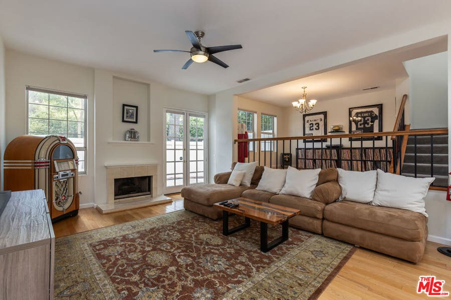 Property photo for 20950 Oxnard Street, #10, Woodland Hills, CA
