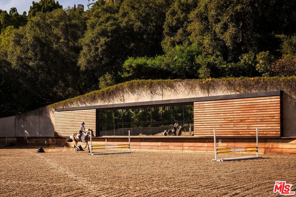 1680 Old Oak Road, Los Angeles, CA 90049 1680 Old Oak Road, Los Angeles, CA 90049