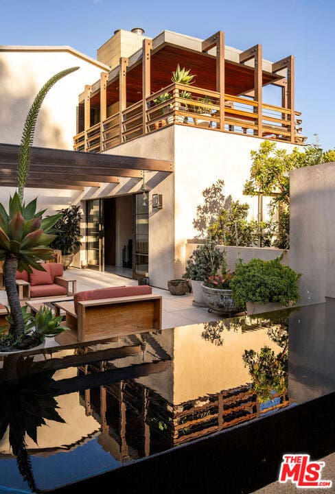 1680 Old Oak Road, Los Angeles, CA 90049 1680 Old Oak Road, Los Angeles, CA 90049