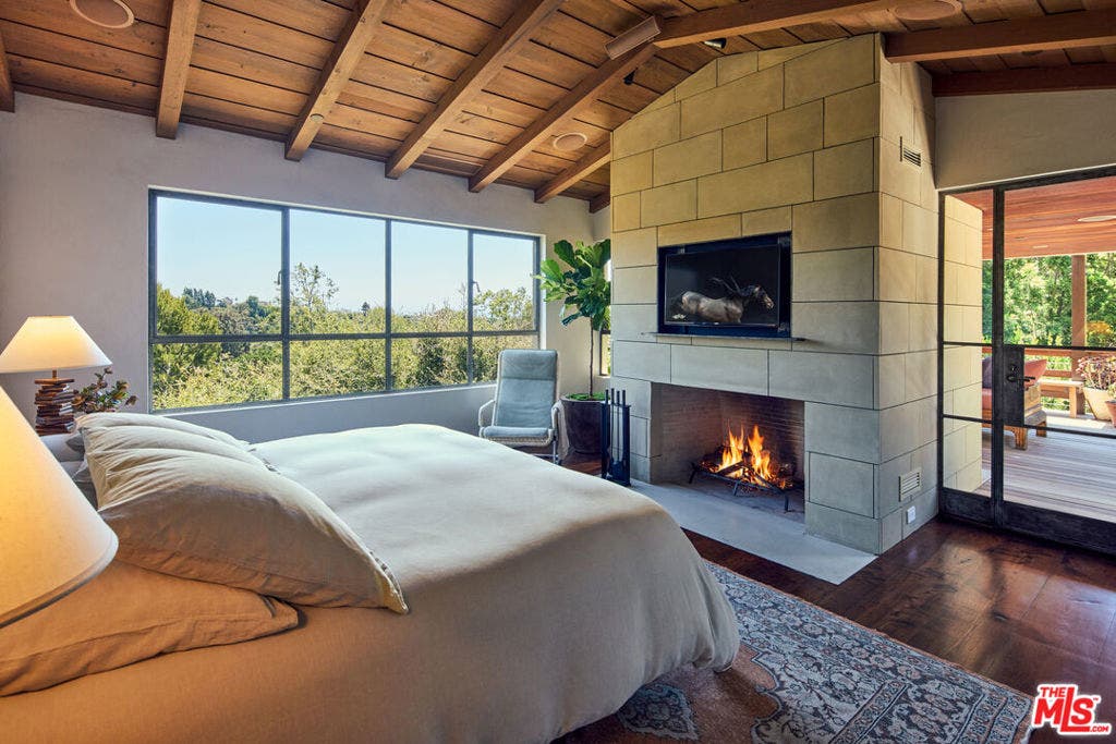 1680 Old Oak Road, Los Angeles, CA 90049 1680 Old Oak Road, Los Angeles, CA 90049