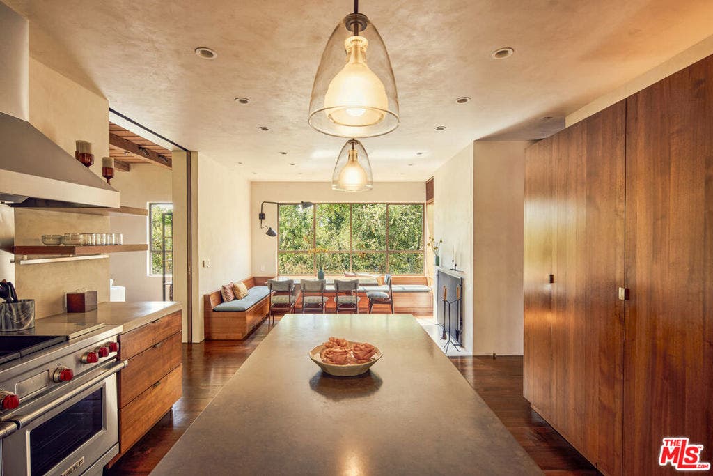 1680 Old Oak Road, Los Angeles, CA 90049 1680 Old Oak Road, Los Angeles, CA 90049