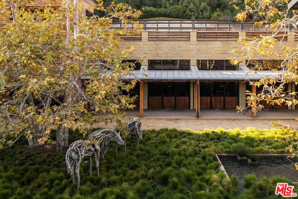 1680 Old Oak Road, Los Angeles, CA 90049 1680 Old Oak Road, Los Angeles, CA 90049