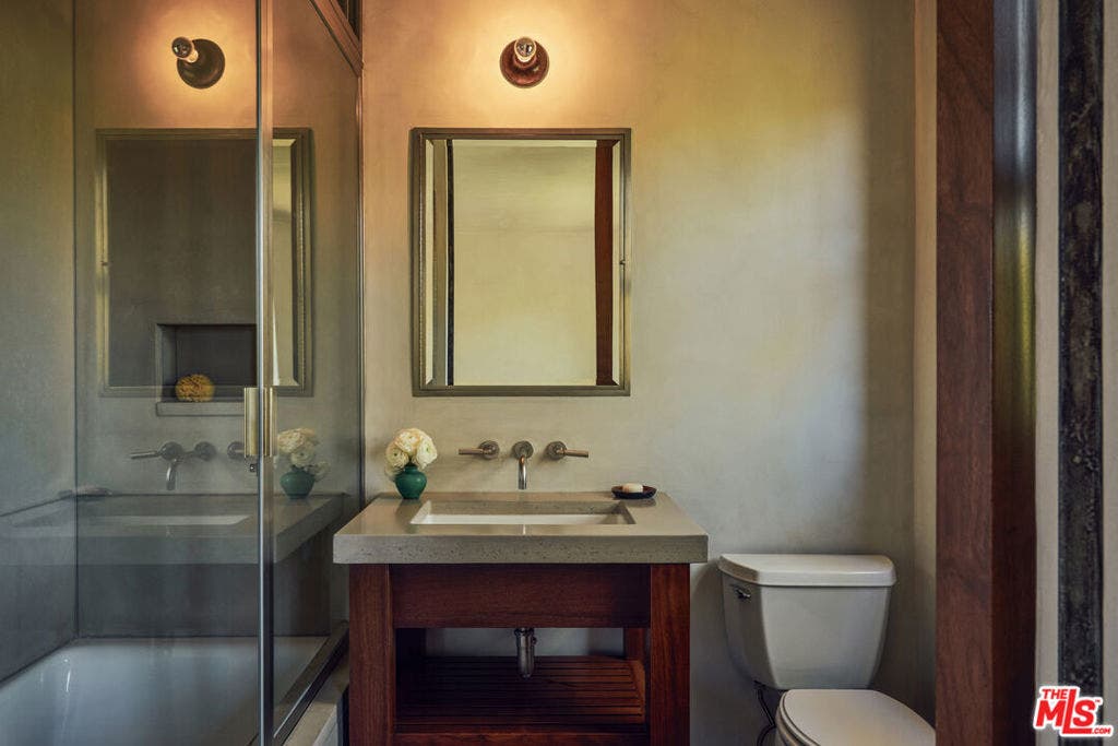 1680 Old Oak Road, Los Angeles, CA 90049 1680 Old Oak Road, Los Angeles, CA 90049