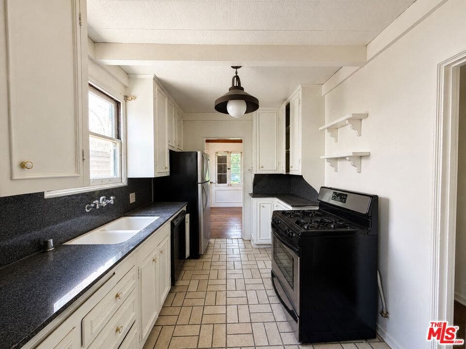 431 Westmount Drive, West Hollywood, CA 90048 431 Westmount Drive, West Hollywood, CA 90048