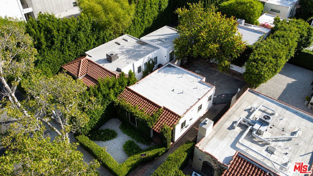 431 Westmount Drive, West Hollywood, CA 90048 431 Westmount Drive, West Hollywood, CA 90048