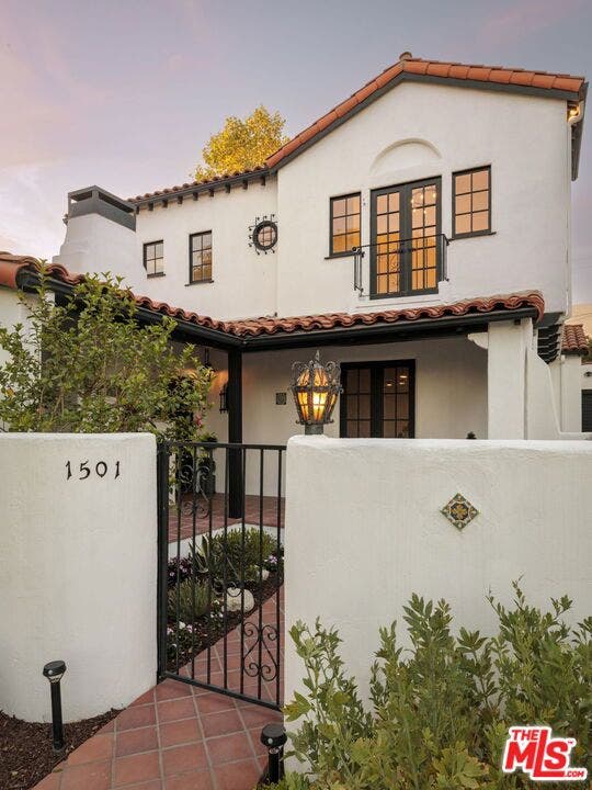 Property photo for 1501 New York Drive, Altadena, CA