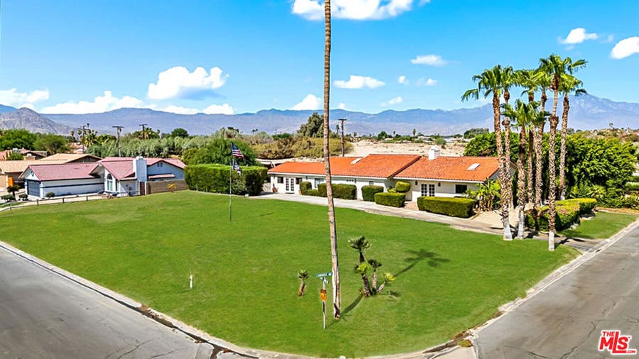 Property photo for 41321 Jamaica Sands Drive, Bermuda Dunes, CA