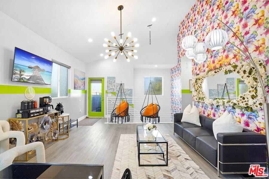 Property photo for 5855 Vineland Avenue, #D, Los Angeles, CA