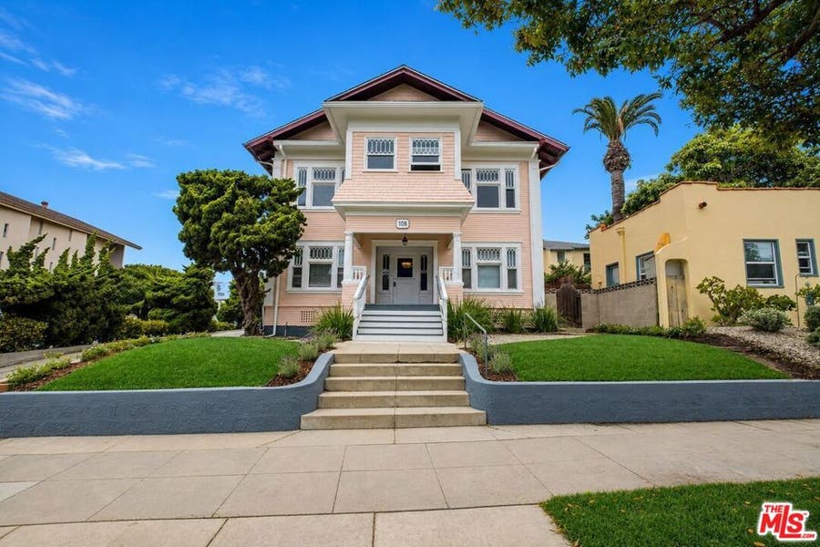 Property photo for 108 N Broadway, #6, Redondo Beach, CA