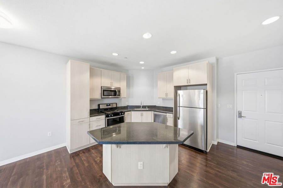 Property photo for 1408 W WASHINGTON Boulevard, #303, Los Angeles, CA