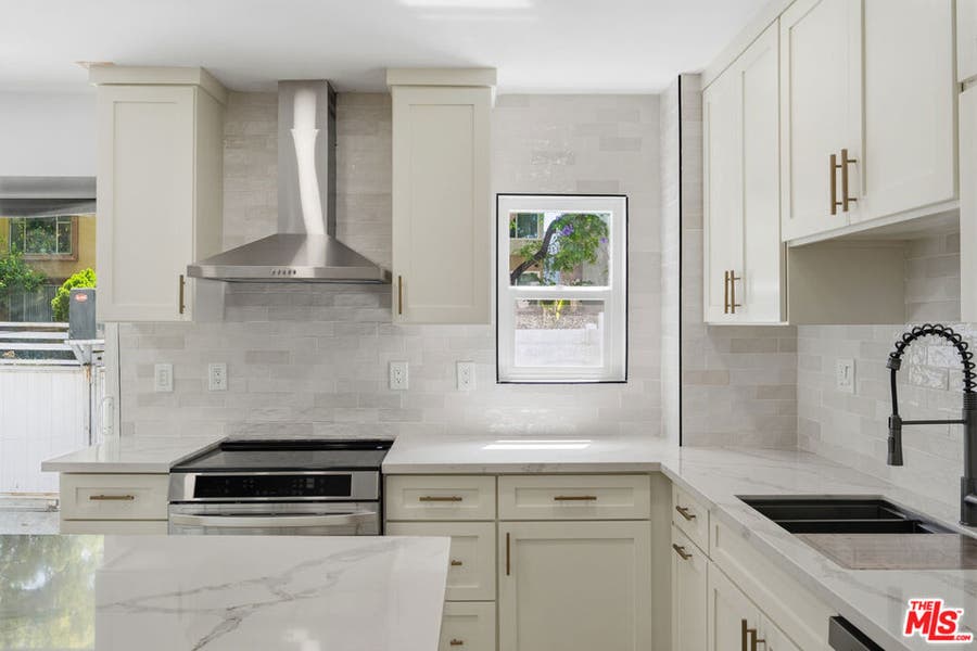 Property photo for 929 N Stanley Avenue, #1, West Hollywood, CA