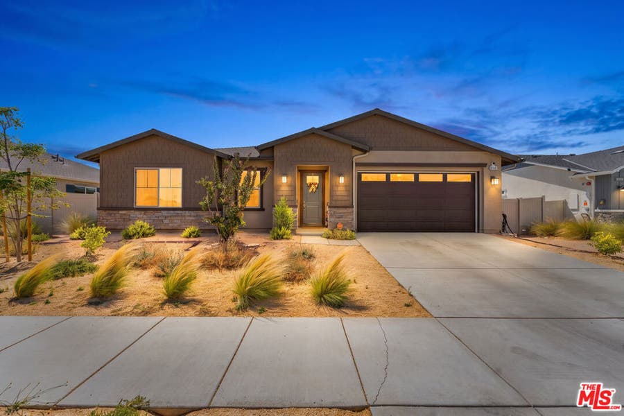Property photo for 42831 Coronet Drive, Lancaster, CA