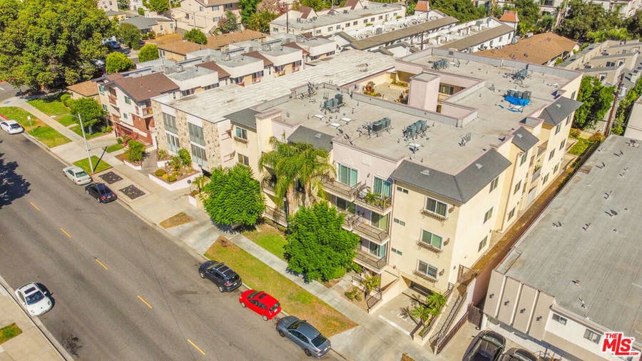 Property photo for 626 E Orange Grove Avenue, #105, Burbank, CA
