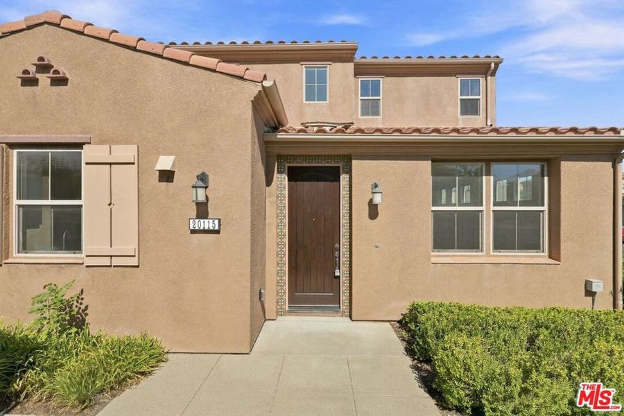 Property photo for 20115 Pienza Lane, Porter Ranch, CA