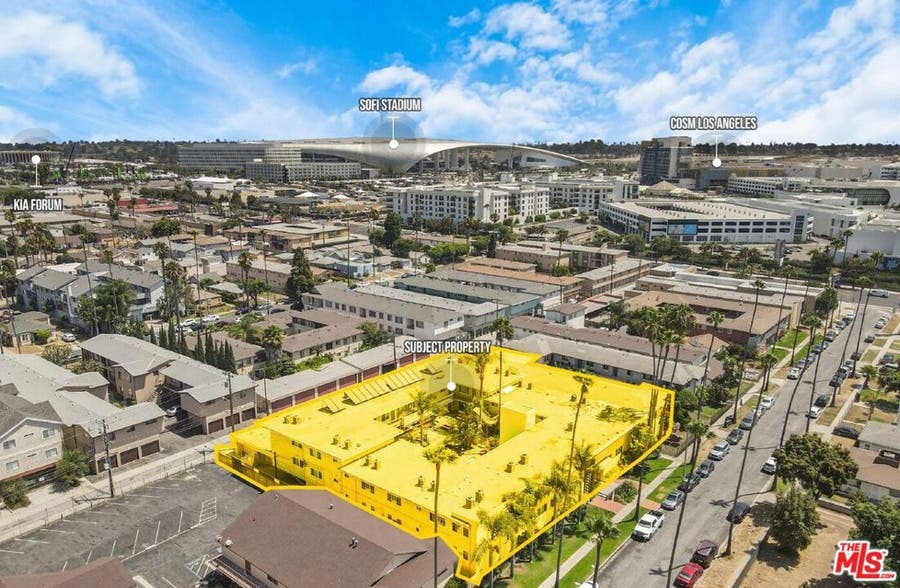 Property photo for 621 E 99th Street, Inglewood, CA