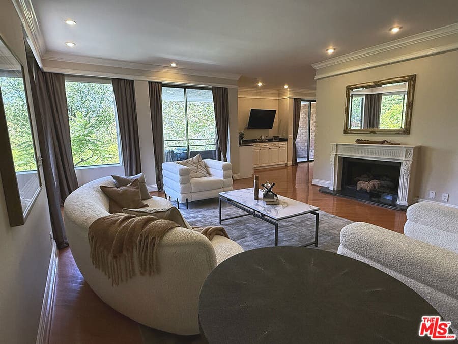 Property photo for 4752 Park Encino Lane, #212, Encino, CA