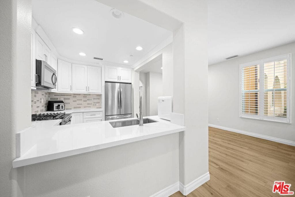 10 Aryshire Lane, Ladera Ranch, CA 92694 10 Aryshire Lane, Ladera Ranch, CA 92694