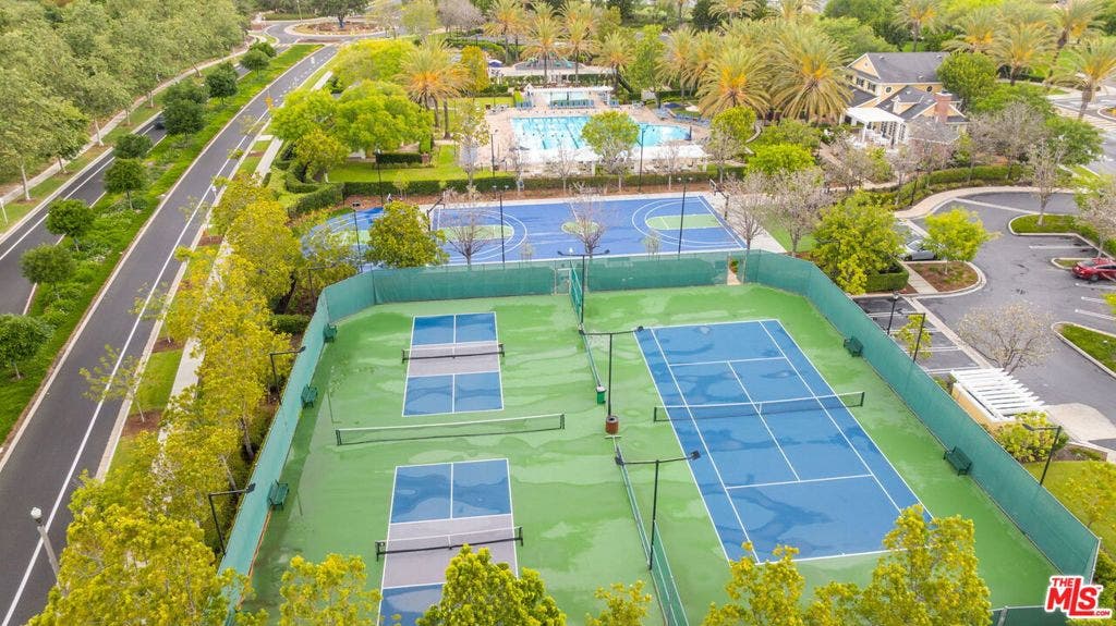 10 Aryshire Lane, Ladera Ranch, CA 92694 10 Aryshire Lane, Ladera Ranch, CA 92694
