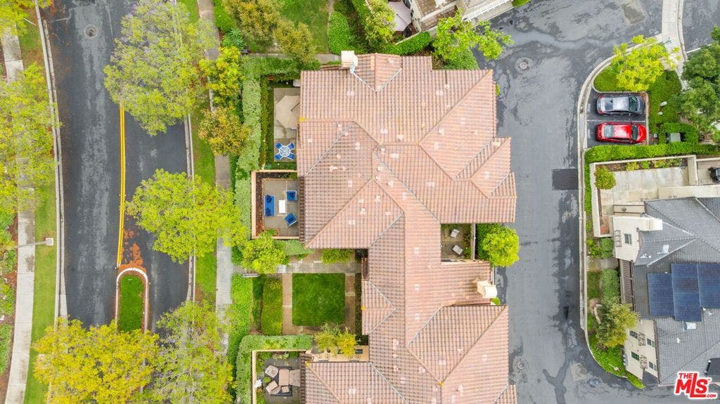 10 Aryshire Lane, Ladera Ranch, CA 92694 10 Aryshire Lane, Ladera Ranch, CA 92694
