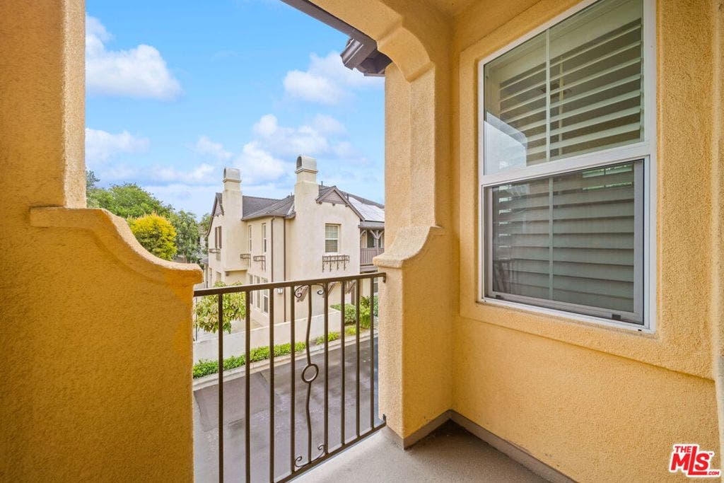 10 Aryshire Lane, Ladera Ranch, CA 92694 10 Aryshire Lane, Ladera Ranch, CA 92694
