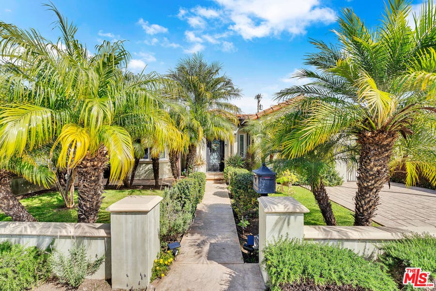 Property photo for 326 N Doheny Drive, Beverly Hills, CA