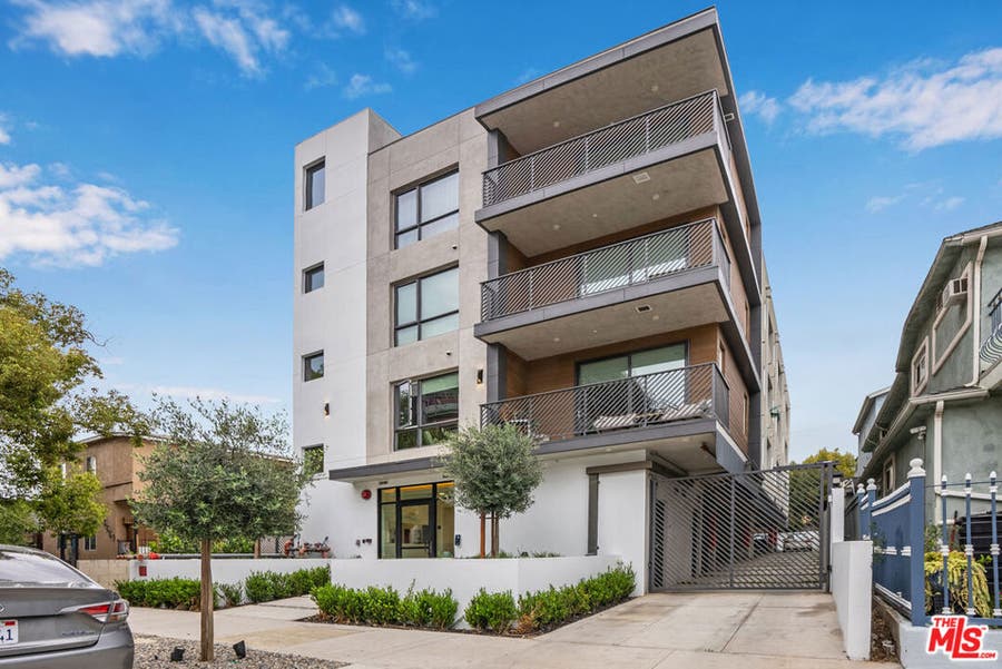 Property photo for 5657 Virginia Avenue, #302, Los Angeles, CA