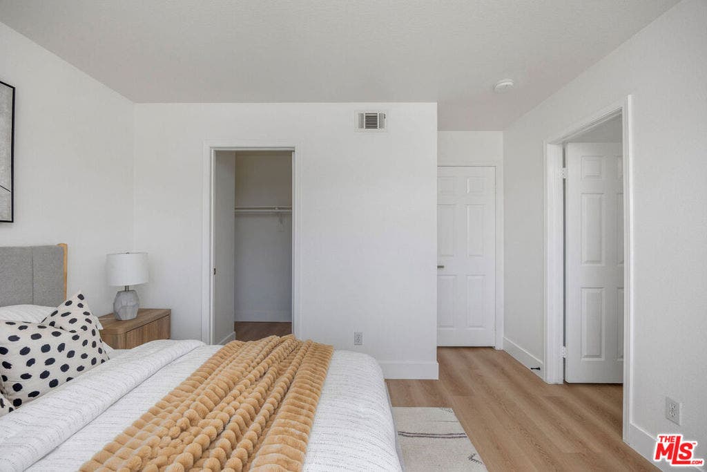 13 Pemberly, Mission Viejo, CA 92692 13 Pemberly, Mission Viejo, CA 92692