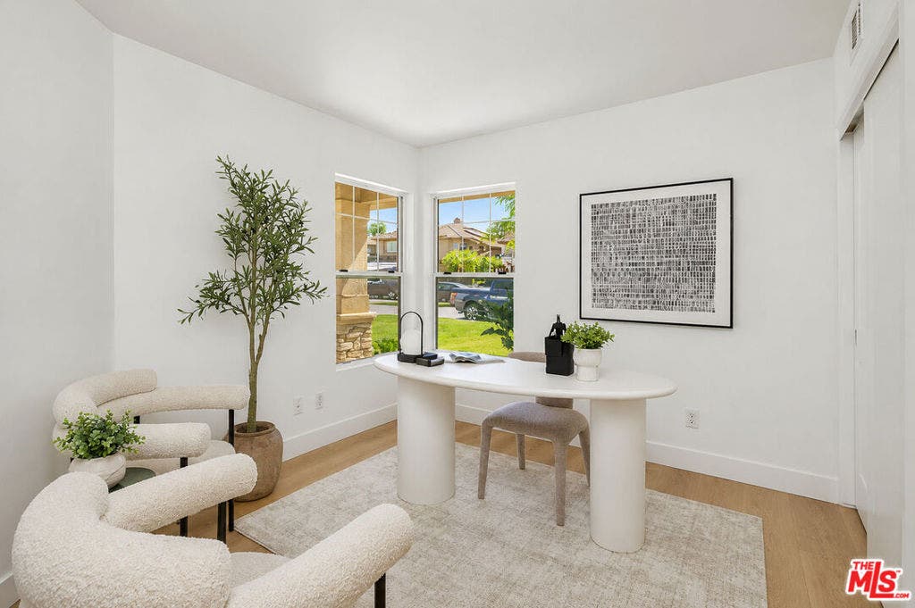 13 Pemberly, Mission Viejo, CA 92692 13 Pemberly, Mission Viejo, CA 92692