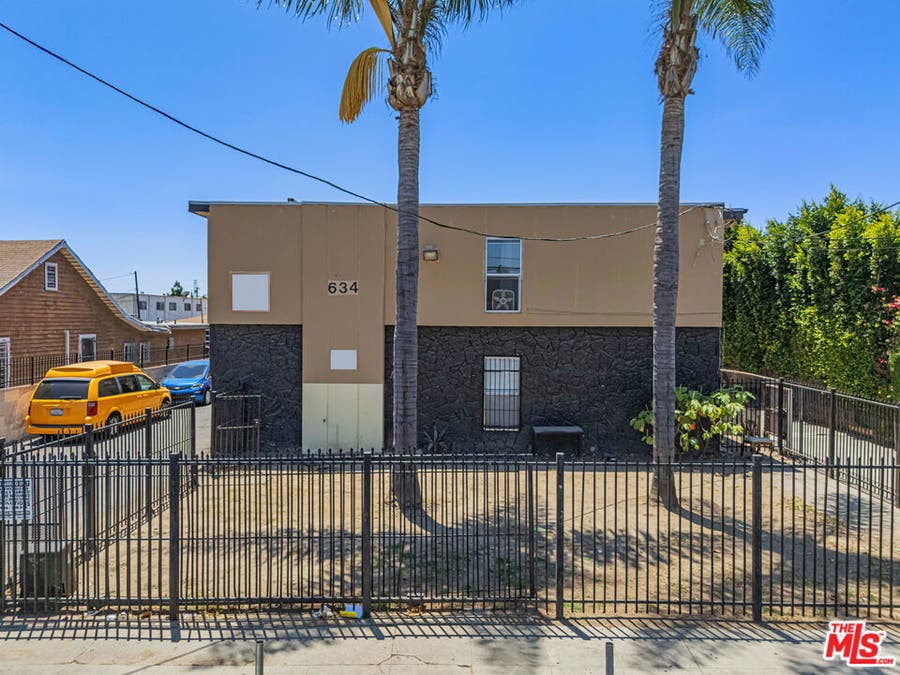 Property photo for 634 W 92nd Street, Los Angeles, CA