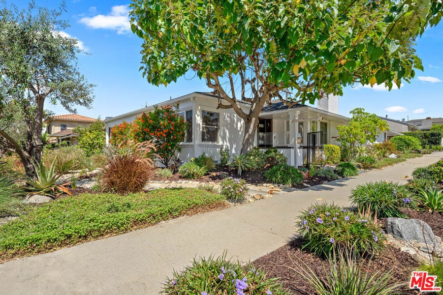 Property photo for 1477 Beverwil Drive, Los Angeles, CA