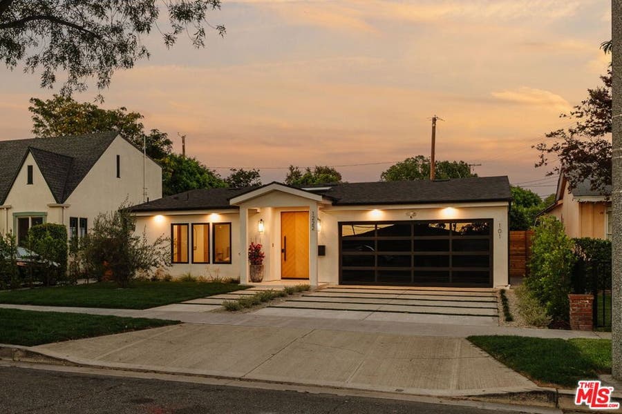 Property photo for 1222 N Lincoln Street, Burbank, CA