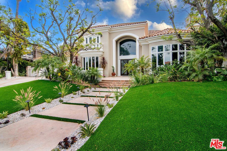 Property photo for 25522 COLETTE Way, Calabasas, CA