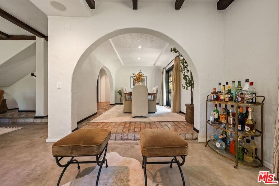 Property photo for 11662 Duque Drive, Studio City, CA