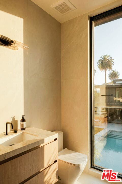 528 Marguerita Avenue, Santa Monica, CA 90402 528 Marguerita Avenue, Santa Monica, CA 90402