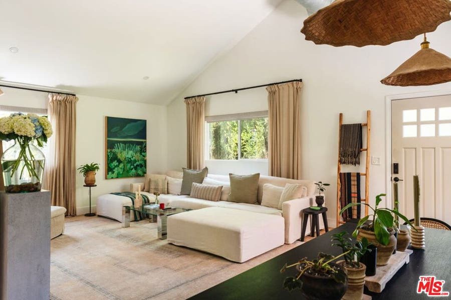 Property photo for 420 N Benton Way, Los Angeles, CA