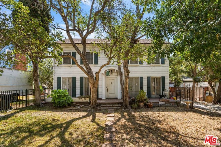 Property photo for 820 5th Avenue, Los Angeles, CA