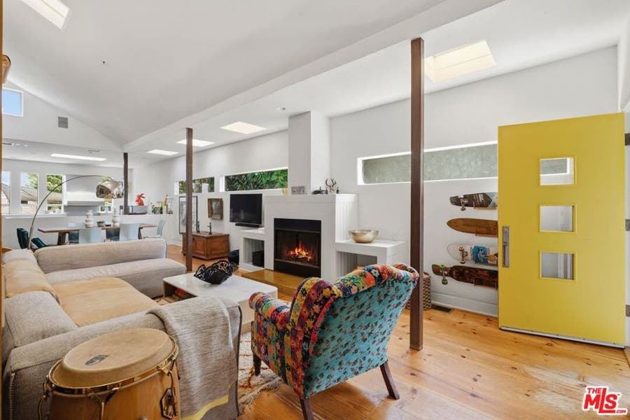 Property photo for 2320 Walnut Avenue, Venice, CA