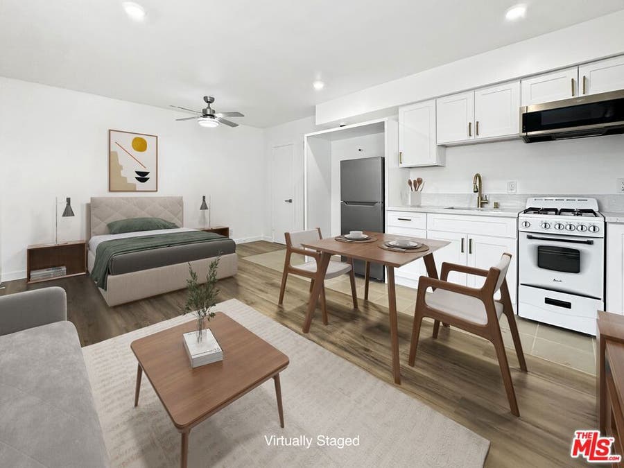 Property photo for 915 Enterprise Avenue, #6, Inglewood, CA