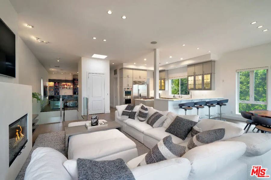 Property photo for 23935 De Ville Way, Malibu, CA