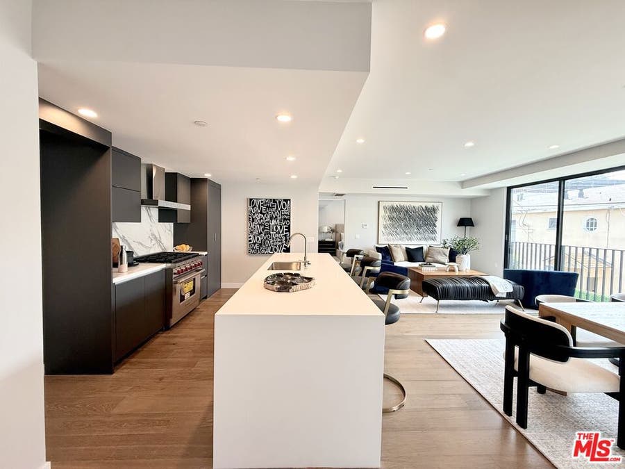 Property photo for 1017 N Croft Avenue, #203, Los Angeles, CA