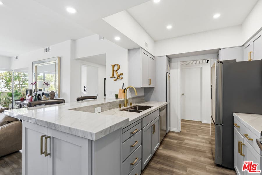 Property photo for 7135 Hollywood Boulevard, #206, Los Angeles, CA