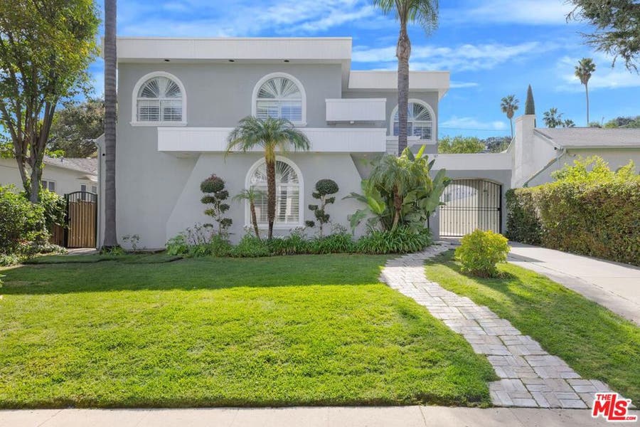 Property photo for 12118 Viewcrest Road, Studio City, CA