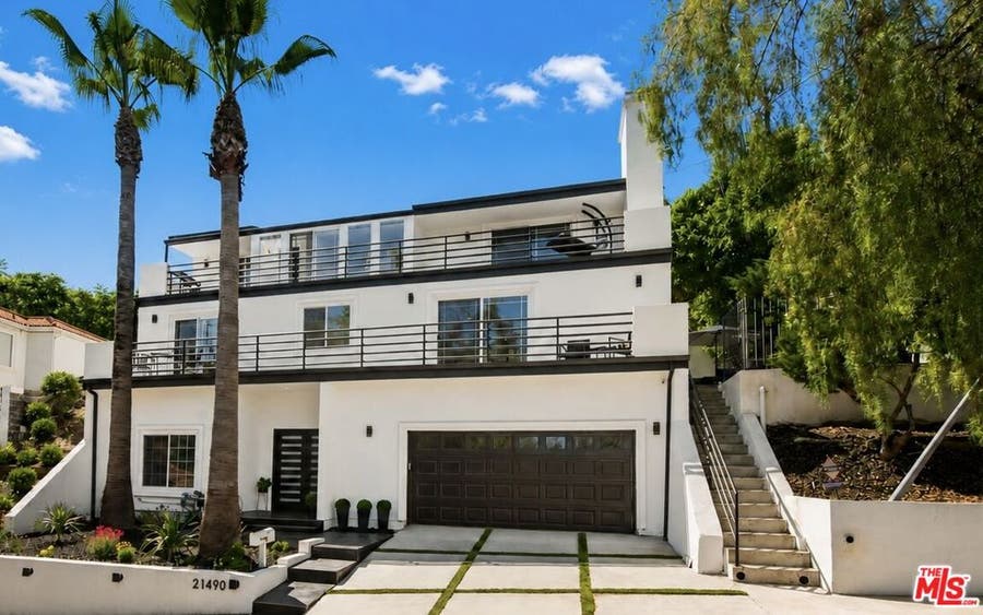 Property photo for 21490 Arcos Drive, Woodland Hills, CA