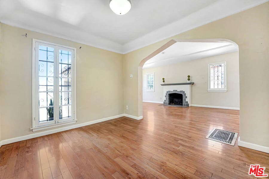 Property photo for 9136 S Harvard Boulevard, Los Angeles, CA