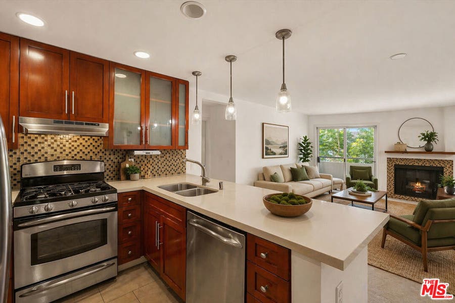 Property photo for 4702 Fulton Avenue, #202, Sherman Oaks, CA