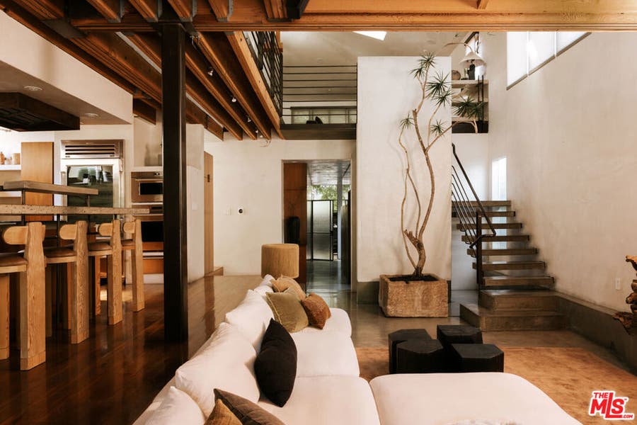 Property photo for 554 Westminster Avenue, Los Angeles, CA